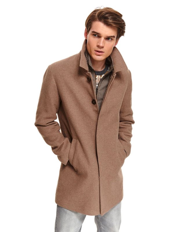 brązowy płaszcz